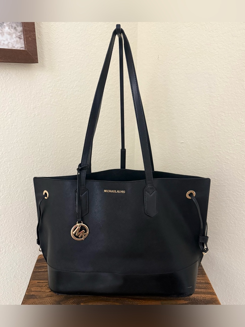 Michael Kors Large Saffiano Tote | Black | Gold Hardware | MK Charm Included